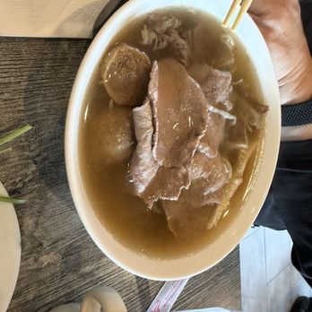 Oasis Vietnamese Cuisine - 2. Combo Beef Noodle Soup - Vietnamese Near Me - Pacifica, California