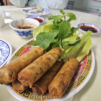 Pho Huong Lan - Spring rolls - Vietnamese Near Me - Honolulu, Hawaii Pho Huong Lan - Spring rolls - Vietnamese Near Me - Honolulu, Hawaii