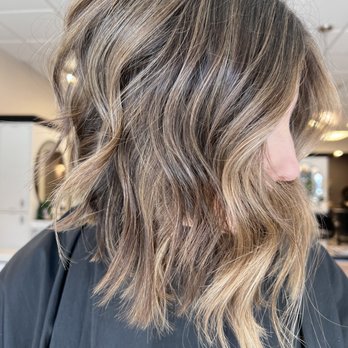 Alyssa Chandler Artistry - Dimensional brunette with brightness around the face - Hair Stylists Near Me - Ripon, California Alyssa Chandler Artistry - Dimensional brunette with brightness around the face - Hair Stylists Near Me - Ripon, California