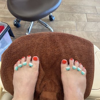 La Vie Nail Spa - Pedicure - Nail Salons Near Me - Austin, Texas