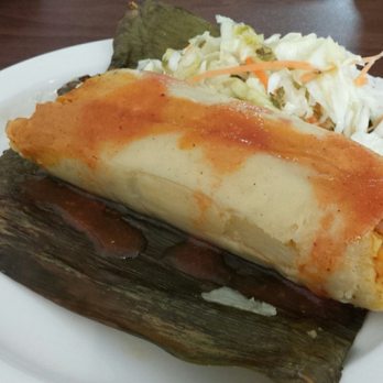 El Papaturro Restaurant - Salvadoran tamale & pickled cabbage. - Salvadoran Near Me - Albuquerque, New Mexico El Papaturro Restaurant - Salvadoran tamale & pickled cabbage. - Salvadoran Near Me - Albuquerque, New Mexico