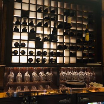Lindey's - New American Near Me - Columbus, Ohio