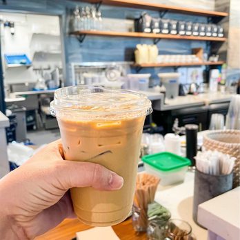 Undercurrent Coffee - Brown sugar vanilla iced latte - Coffee & Tea Near Me - Charlotte, North Carolina Undercurrent Coffee - Brown sugar vanilla iced latte - Coffee & Tea Near Me - Charlotte, North Carolina