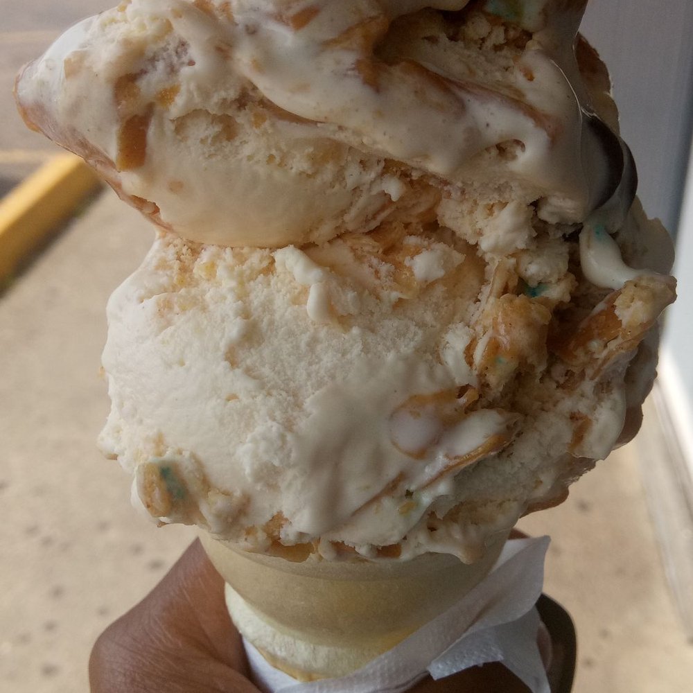 Banana Boat - Triple peanut butter - Ice Cream & Frozen Yogurt Near Me - Flint, Michigan Banana Boat - Triple peanut butter - Ice Cream & Frozen Yogurt Near Me - Flint, Michigan