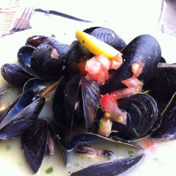 Chestnut Grill and Sidewalk Cafe - Mussels - New American Near Me - Philadelphia, Pennsylvania