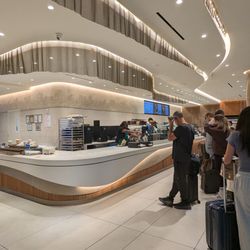 John F. Kennedy International Airport - Starbucks in T8, gate B8
