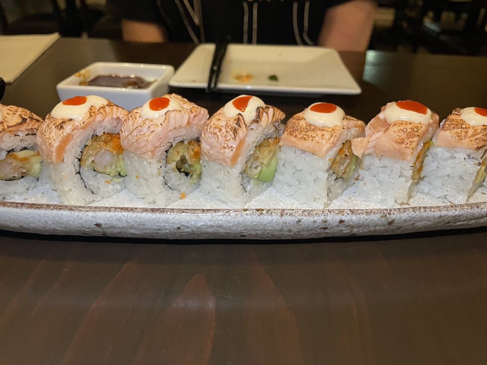 FLO Japanese Sushi Restaurant & Sake Bar