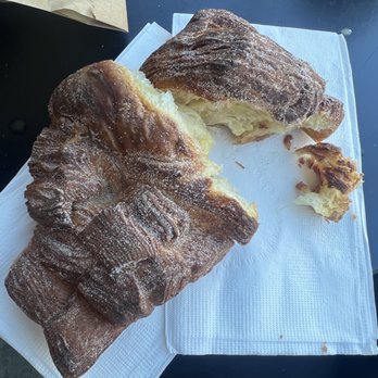 Clark Street Bakery - Monkey bread - Bakeries Near Me - Los Angeles, California