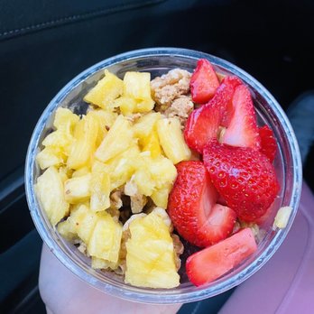 Tru Nature Juice Bar - Custom açaí bowl with pineapple, strawberries, granola, peanut butter, and walnuts - Juice Bars & Smoothies Near Me - Ocoee, Florida Tru Nature Juice Bar - Custom açaí bowl with pineapple, strawberries, granola, peanut butter, and walnuts - Juice Bars & Smoothies Near Me - Ocoee, Florida