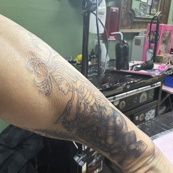 Beach Blvd Tattoos - Piercing Near Me - Anaheim, California