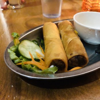 Le Red Tiger - Vegetarian Imperial Rolls - Vietnamese Near Me - Montreal, Quebec