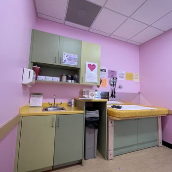 Weissbluth Pediatrics - Bucktown - Pediatricians Near Me - Chicago, Illinois Weissbluth Pediatrics - Bucktown - Pediatricians Near Me - Chicago, Illinois