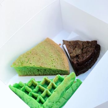 Berlu Bakery - Pandan waffle, Pandan cake, and coffee flan cake - Bakeries Near Me - Portland, Oregon