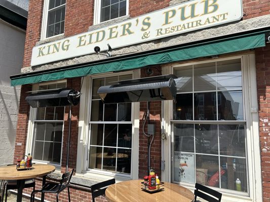 King Eider's Pub by null