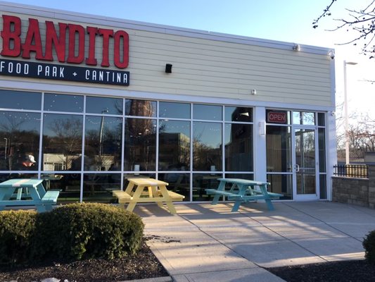 BANDITO Food Park + Cantina by null