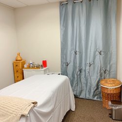 De-Qi Acupuncture - Room