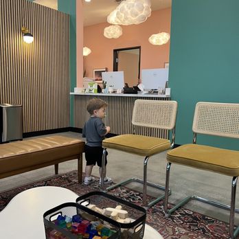 Inspirada Pediatrics - Waiting room - Pediatricians Near Me - Henderson, Nevada Inspirada Pediatrics - Waiting room - Pediatricians Near Me - Henderson, Nevada