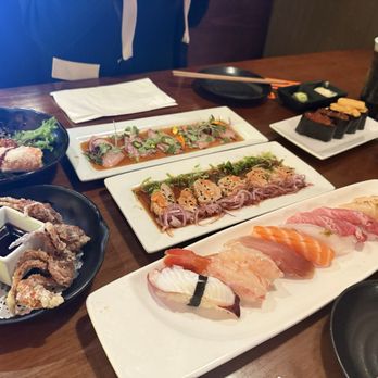 EAT'S SUSHI - Sushi Bars Near Me - Costa Mesa, California