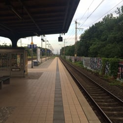 Bahnhof Hannover-Bismarckstraße - Nur wenn hier ein Zug hält ist hier auch etwas los.