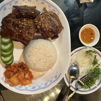 Tiny Saigon - Short ribs - Vietnamese Near Me - Corona, California Tiny Saigon - Short ribs - Vietnamese Near Me - Corona, California