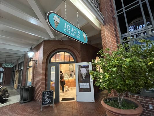 JoJo's Creamery by null