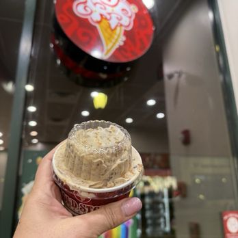 Cold Stone Creamery - Ice Cream & Frozen Yogurt Near Me - White Plains, New York Cold Stone Creamery - Ice Cream & Frozen Yogurt Near Me - White Plains, New York