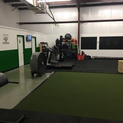 Ross Fit  - Peak Performance Warehouse in Friendswood, Tx!   Message us today for a FREE 3 Day Trial.