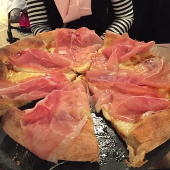 CIAK - In The Kitchen - Prosciutto pizza. Woah! - Italian Near Me - Hong Kong, HK