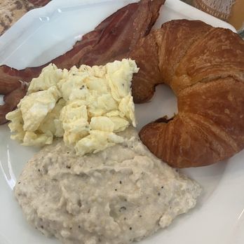 Café Amelie - Amelia Scrambled Egg Plate - Breakfast & Brunch Near Me - New Orleans, Louisiana
