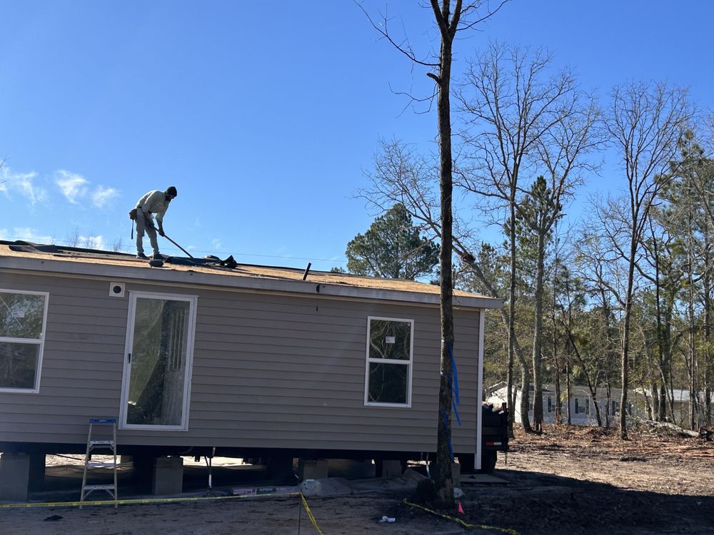 Slide of Noah Ready’s Roofing and Repair