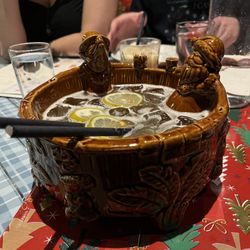 Ricardo's Hideaway - Sippin Santa bowl
