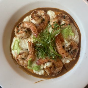 The Smith - Shrimp and Grits - New American Near Me - New York, New York The Smith - Shrimp and Grits - New American Near Me - New York, New York