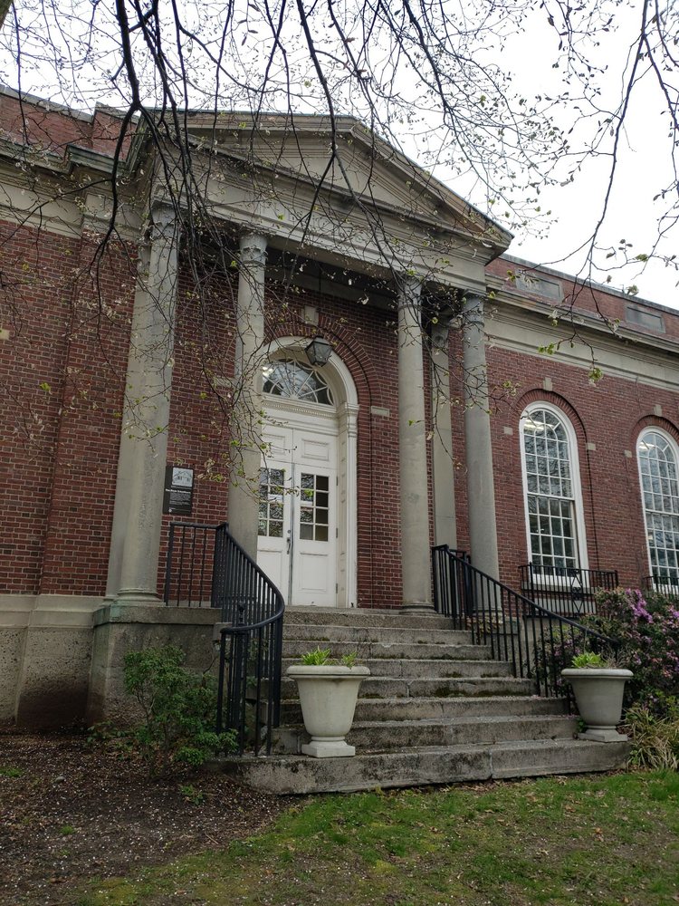 BOSTON PUBLIC LIBRARY WEST ROXBURY BRANCH Libraries 1961 Centre