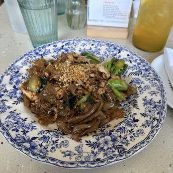 Forever Thai - Lunch Guay Tiew Pad See Ew - Thai Near Me - Brooklyn, New York