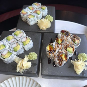 Cinnabar - Avocado Roll California - Sushi Bars Near Me - Massapequa, New York