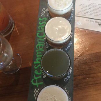 Raleigh's Pub - Freshman Class Flight - American Near Me - Berkeley, California Raleigh's Pub - Freshman Class Flight - American Near Me - Berkeley, California