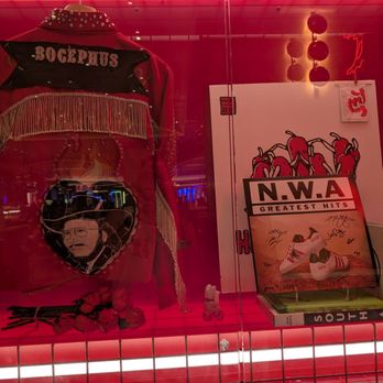 Howlin' Ray's - Decorations at Howlin' Rays - Southern Near Me - Las Vegas, Nevada
