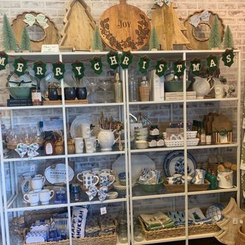 AR Workshop Temecula - Gorgeous kitchen & dinnerware display. - Arts & Crafts Near Me - Temecula, California