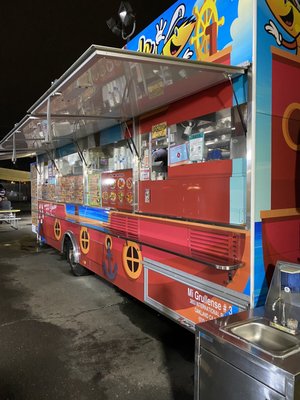 Aguachiles El Tamarindo by null