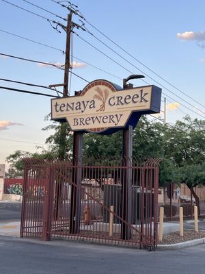 Tenaya Creek Brewery by null