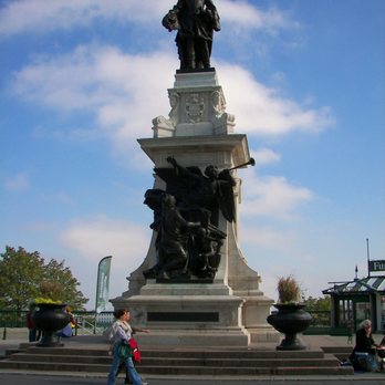 Vieux-Quebec - Old Quebec - Samuel de Champlain - Landmarks & Historical Buildings Near Me - Quebec City, Quebec Vieux-Quebec - Old Quebec - Samuel de Champlain - Landmarks & Historical Buildings Near Me - Quebec City, Quebec