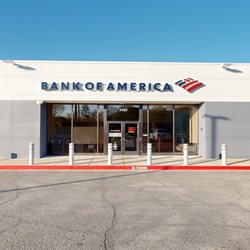 Bank of America Financial Center - Storefront