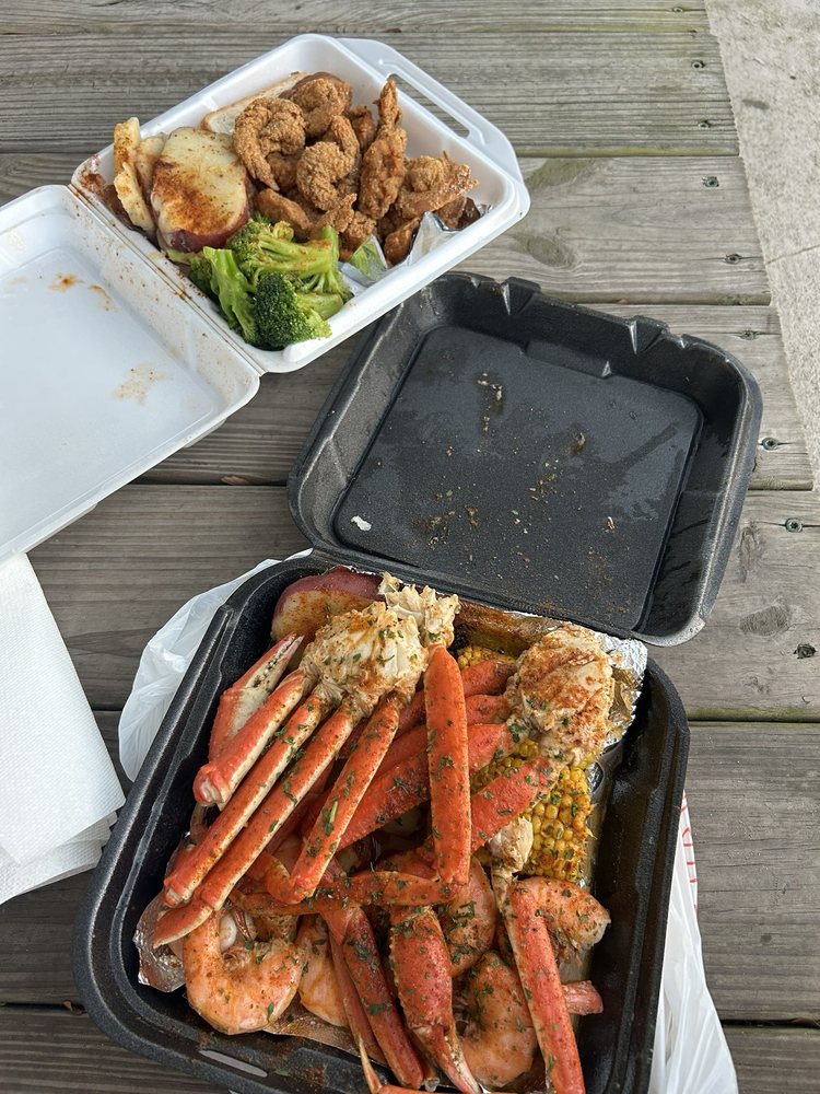 Good Bros Seafood Logo