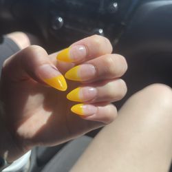 Polish Nails - Acrylics