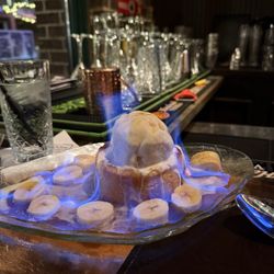 Hyde Park Prime Steakhouse - Flaming Butter Cake