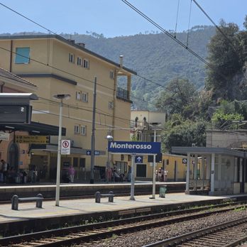 Stazione Monterosso - Train Stations Near Me - Monterosso al Mare, SP
