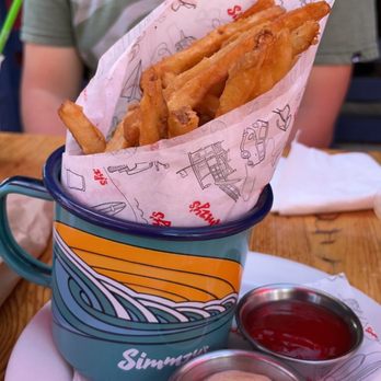 Simmzy's - Simmzy's Fries - Gastropubs Near Me - Long Beach, California Simmzy's - Simmzy's Fries - Gastropubs Near Me - Long Beach, California