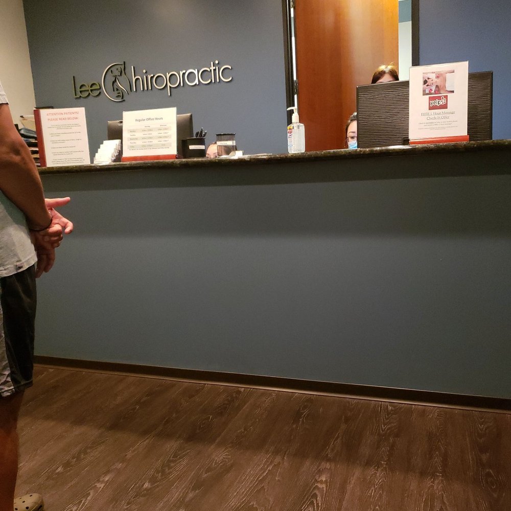 Lee Chiropractic - Front desk - Chiropractors Near Me - Irvine, California Lee Chiropractic - Front desk - Chiropractors Near Me - Irvine, California
