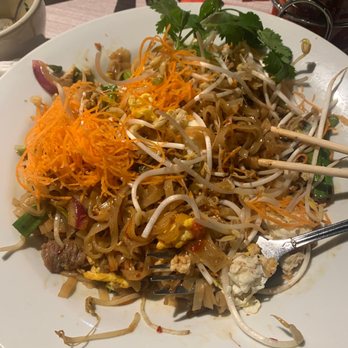 Noodle Wave - Pad Thai beef. Level 3 spice. - Thai Near Me - Garland, Texas