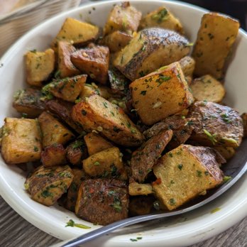 Al Tayeb Restaurant - Spicy Potato - Middle Eastern Near Me - Garden City, Michigan
